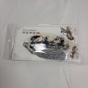 Handmade Leaf Vein Bookmark with Tassels Chinese paintings New Sealed in Bag